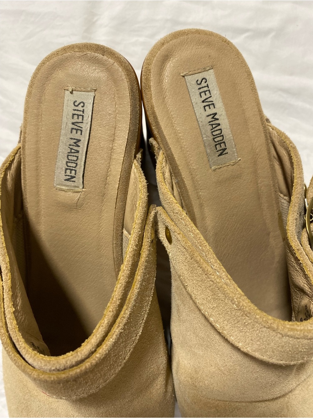 Steve Madden Tan Suede Wood-Effect Clogs - Picture 4 of 9